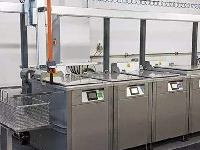 Ultrasonic Cleaning Machine