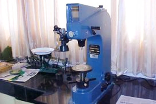 Rockwell Hardness Standard Machine